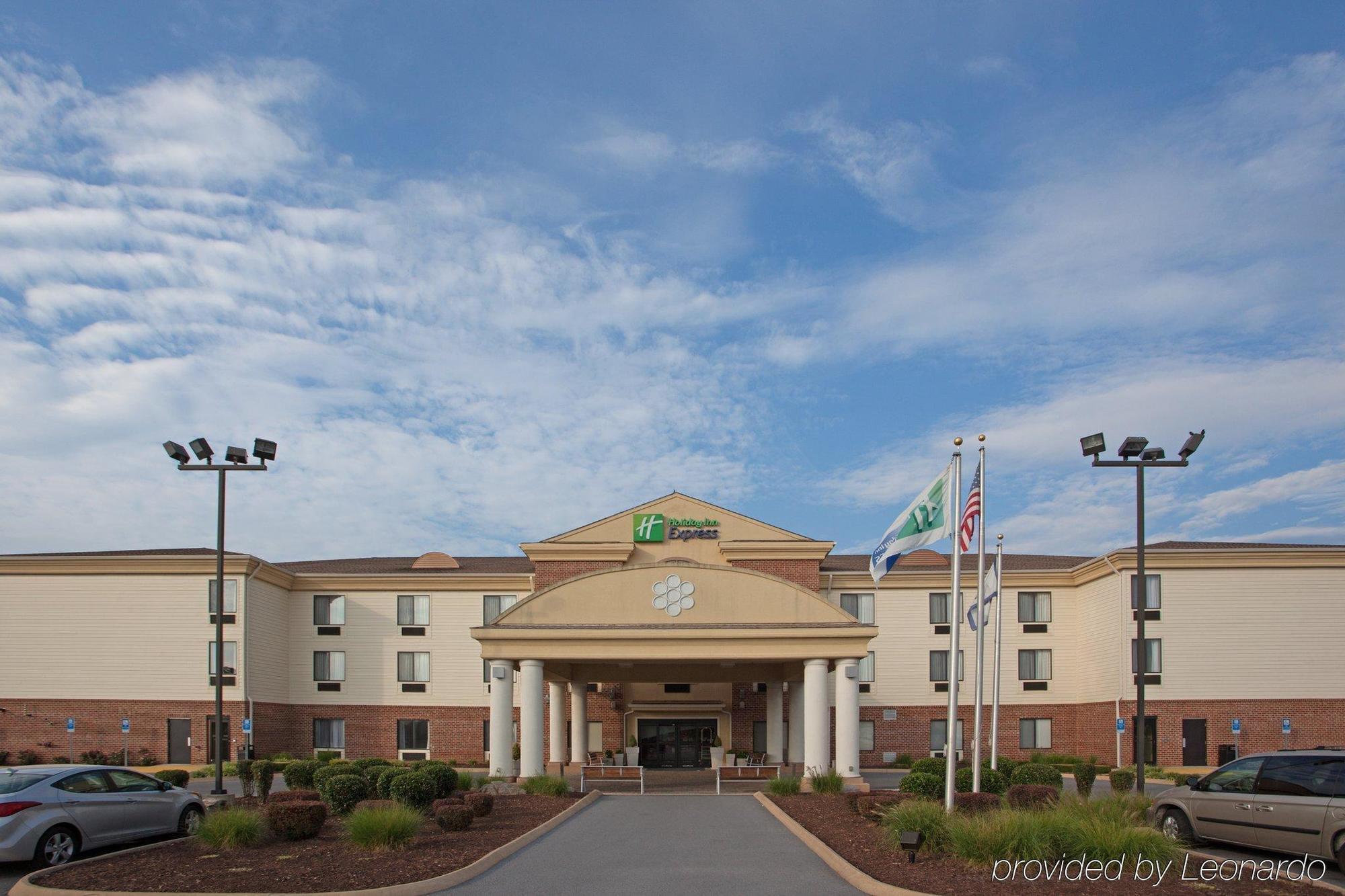 Holiday Inn Express Charles Town By Ihg Shenandoah Junction Exterior photo